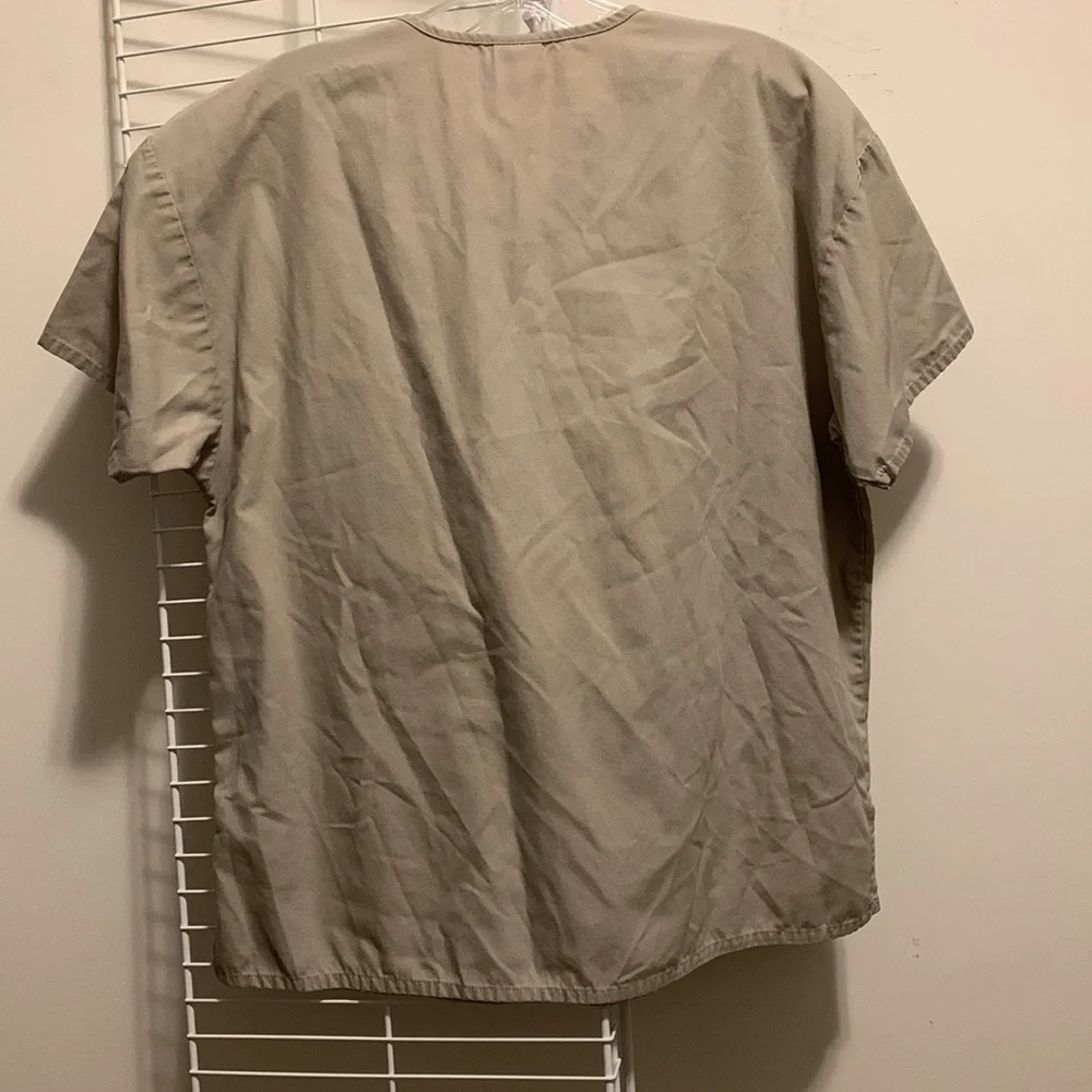 O2 Tan Scrub Top​ - Picture 2 of 2